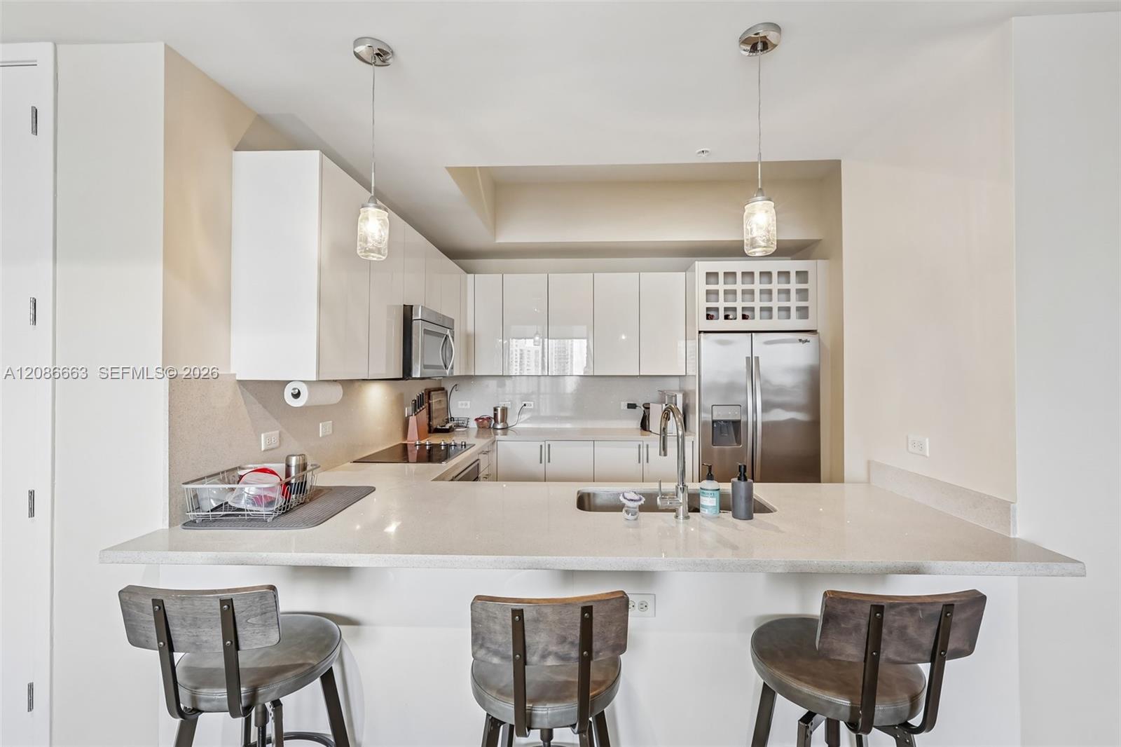 999 SW 1st Ave Unit: UPH12
