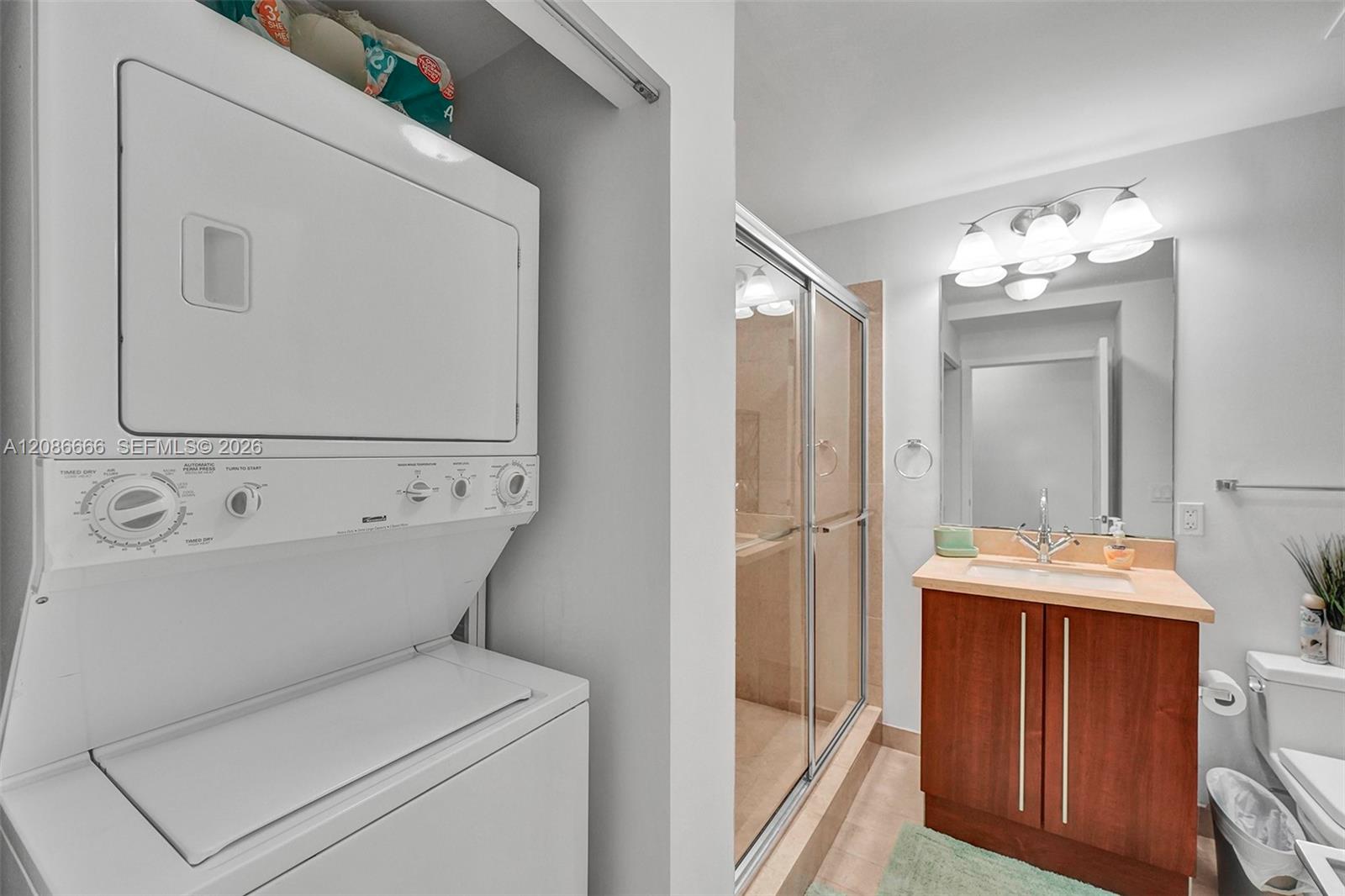 79 SW 12th St Unit: 3608-S