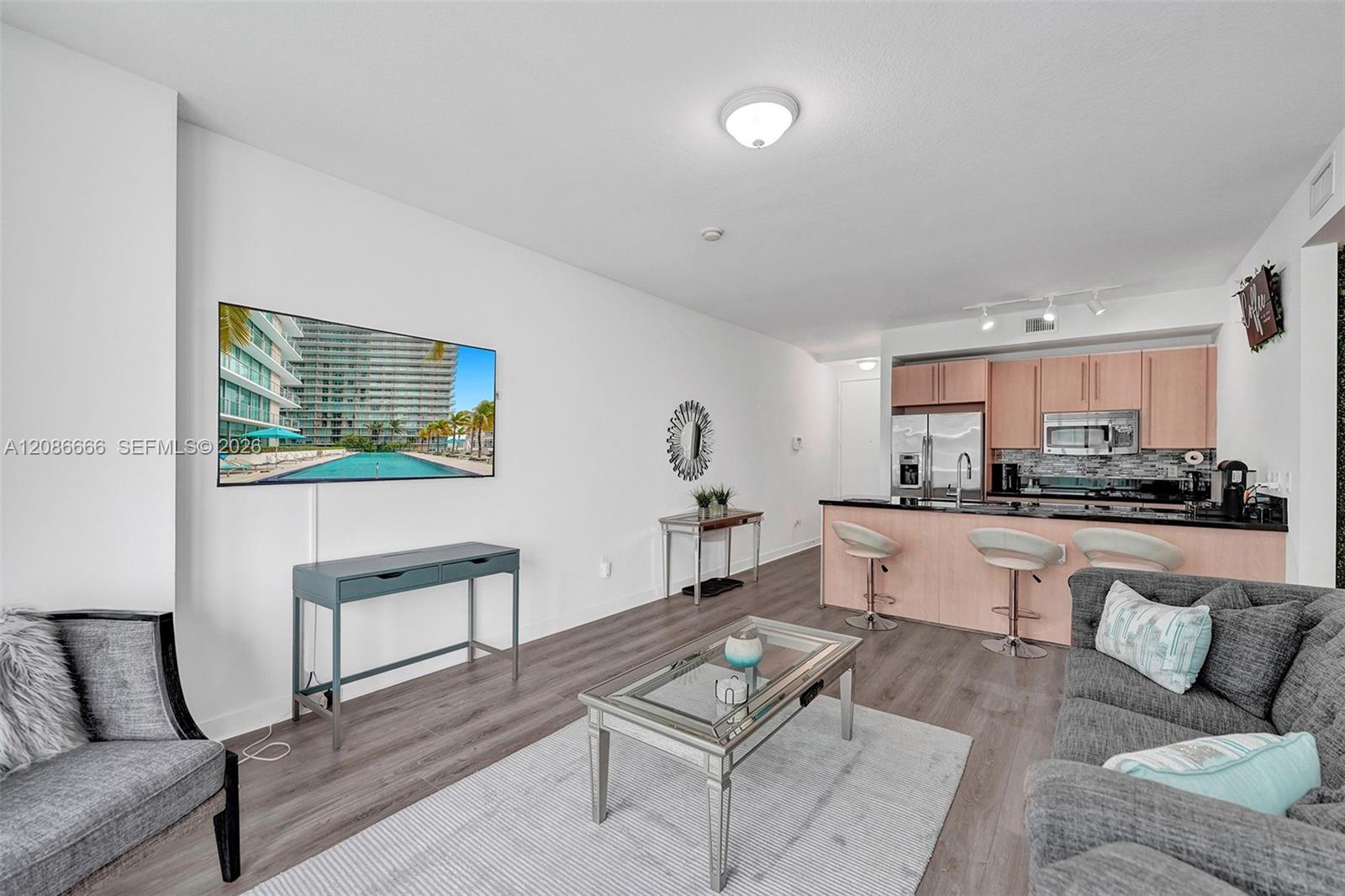 79 SW 12th St Unit: 3608-S
