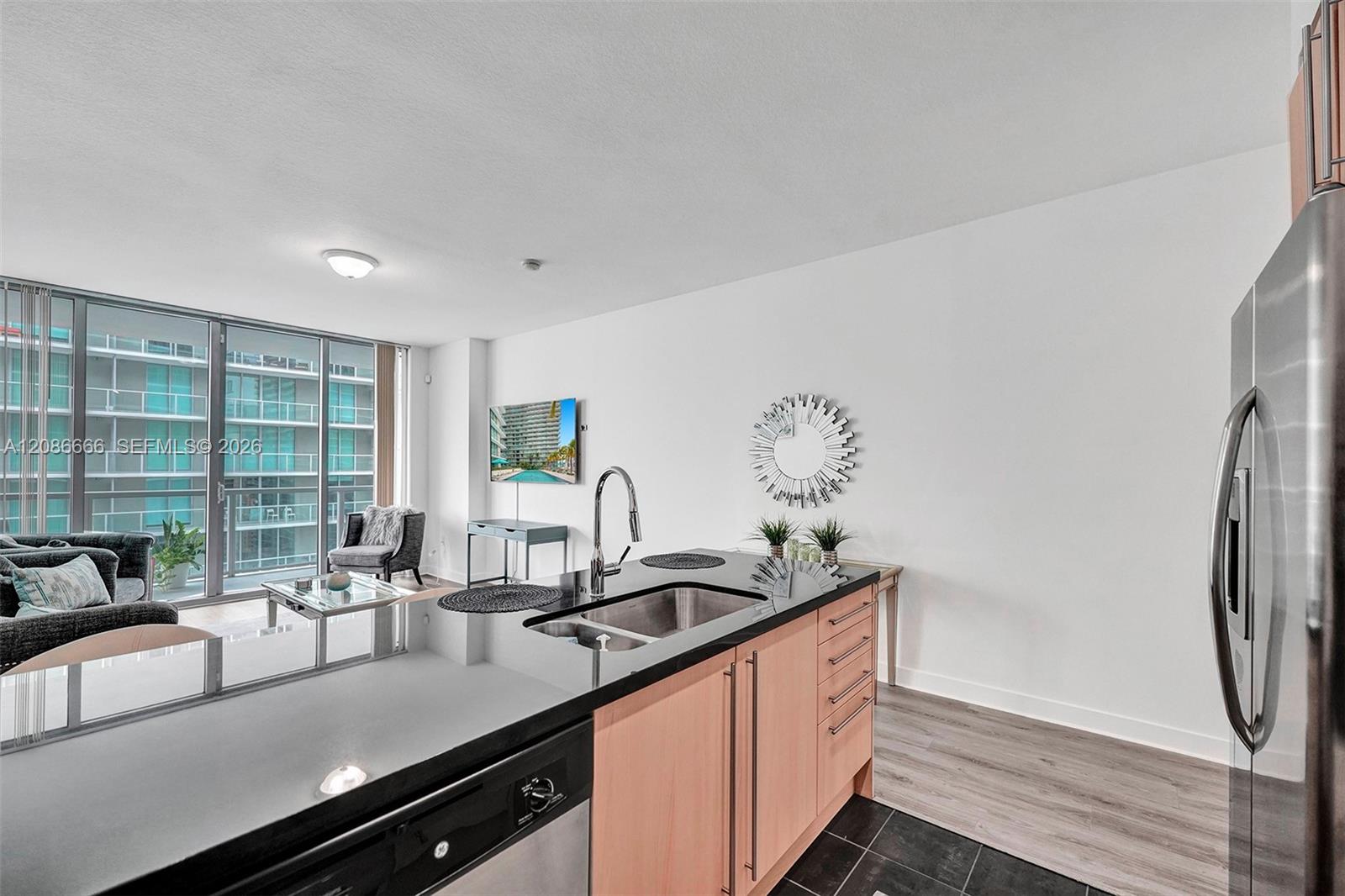 79 SW 12th St Unit: 3608-S