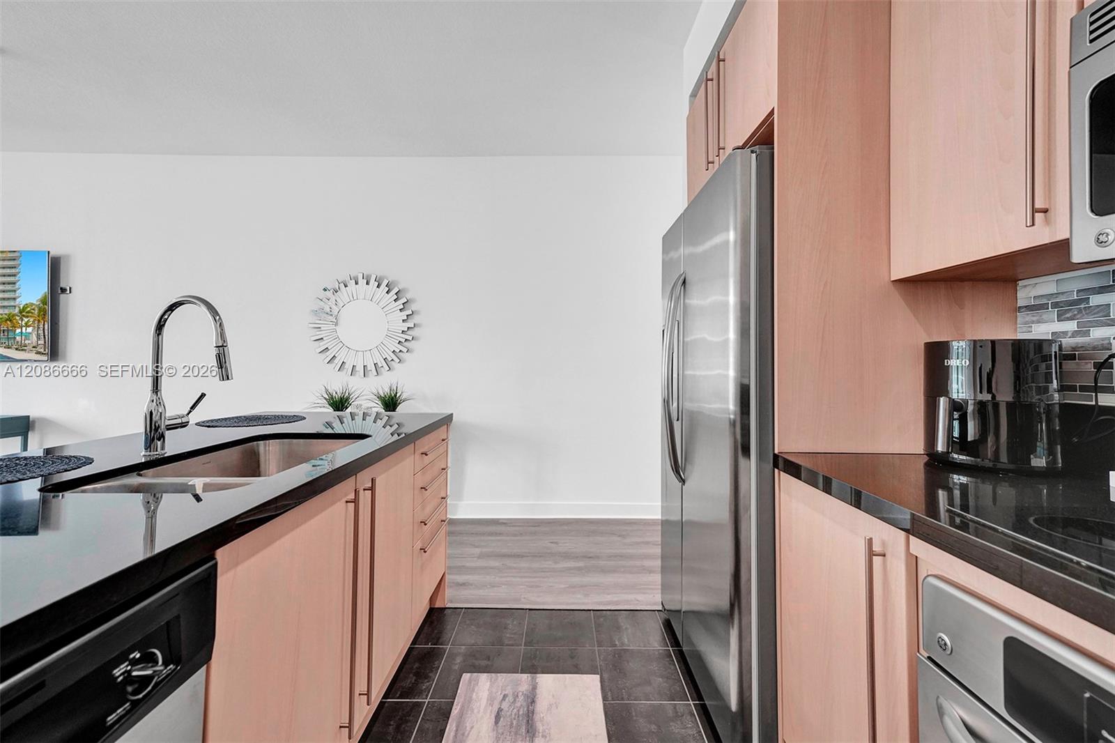 79 SW 12th St Unit: 3608-S