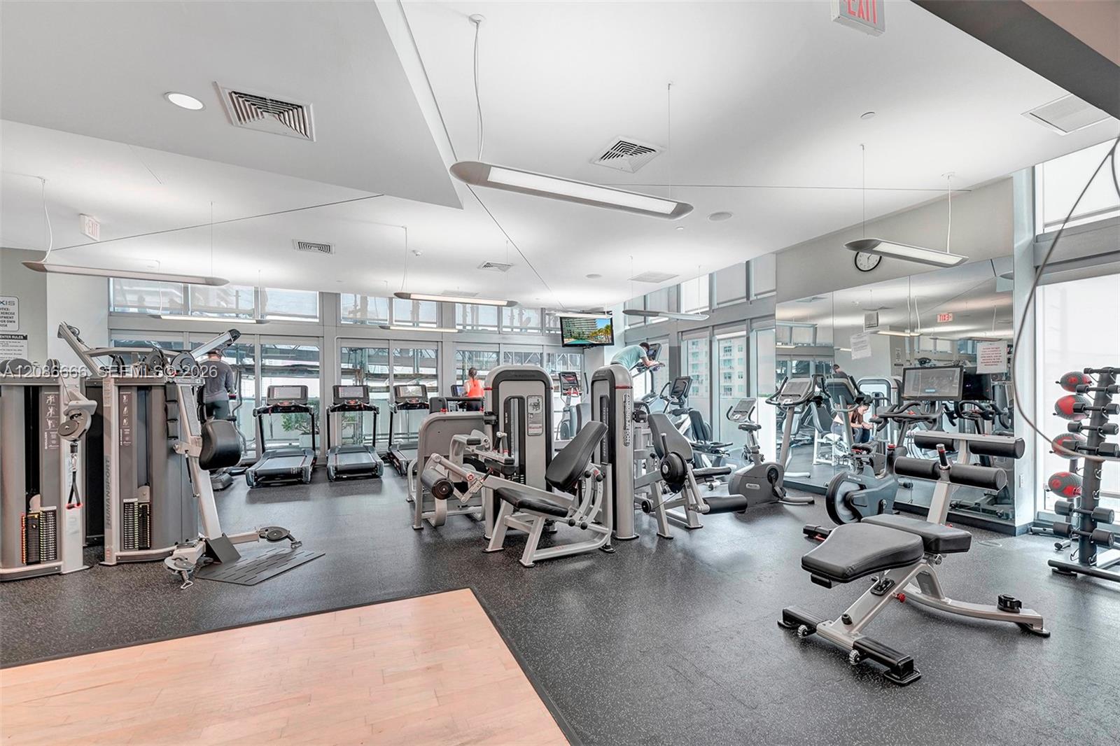 79 SW 12th St Unit: 3608-S