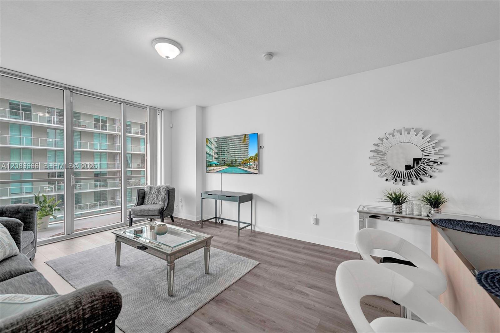 79 SW 12th St Unit: 3608-S