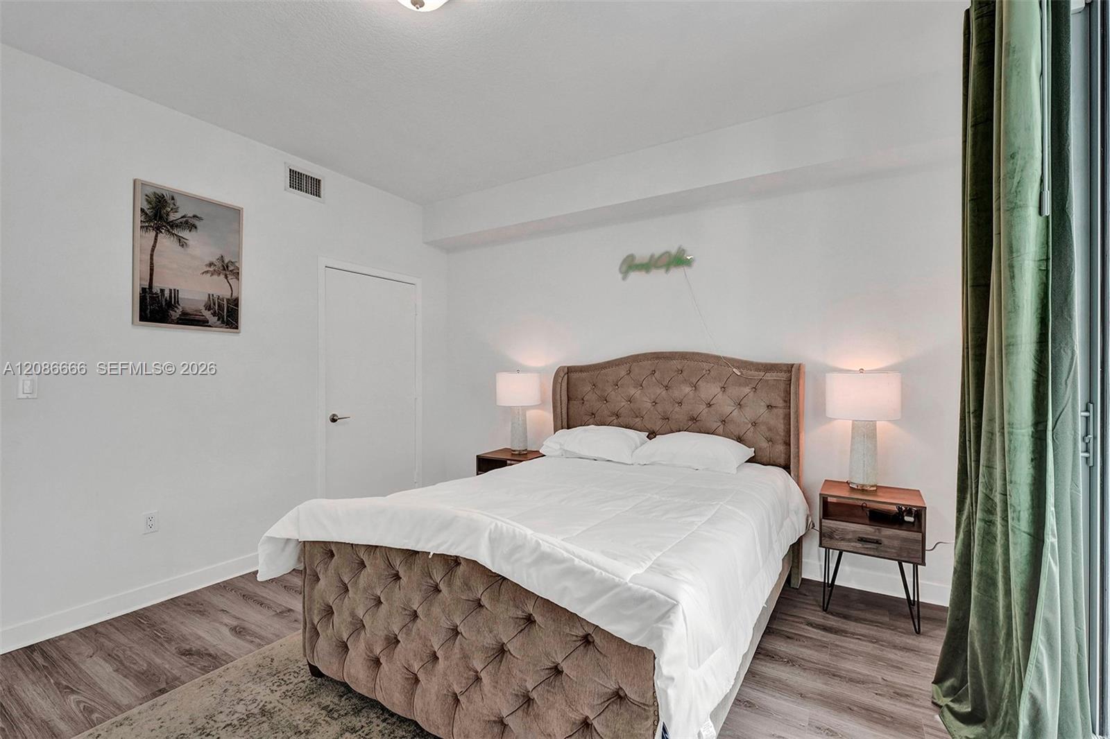 79 SW 12th St Unit: 3608-S