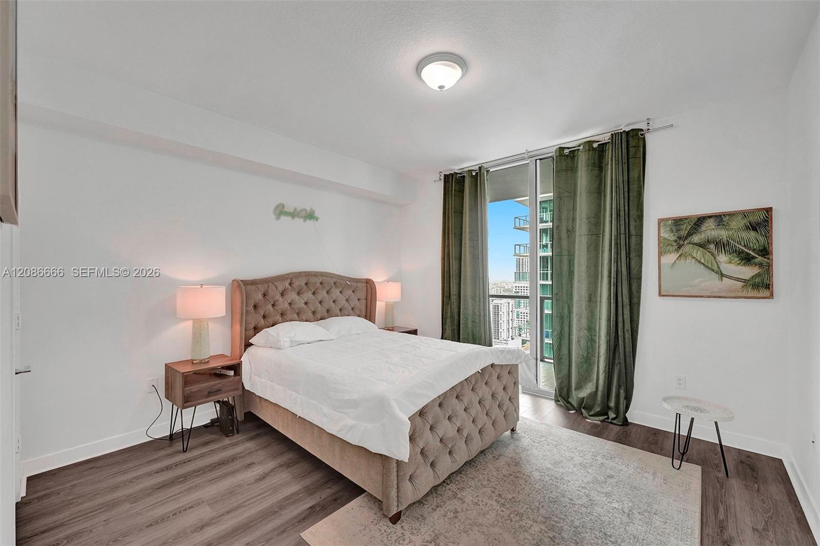 79 SW 12th St Unit: 3608-S