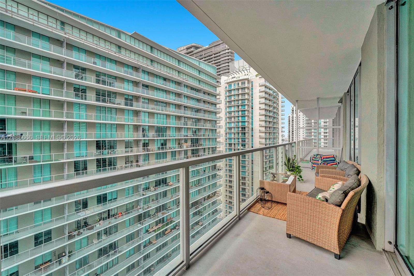 79 SW 12th St Unit: 3608-S