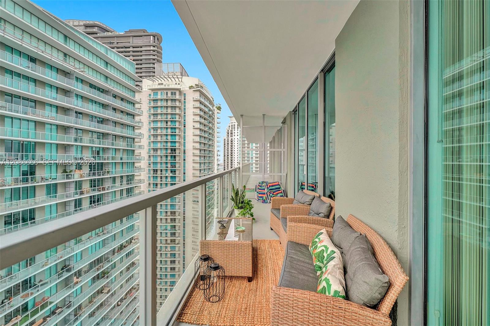 79 SW 12th St Unit: 3608-S