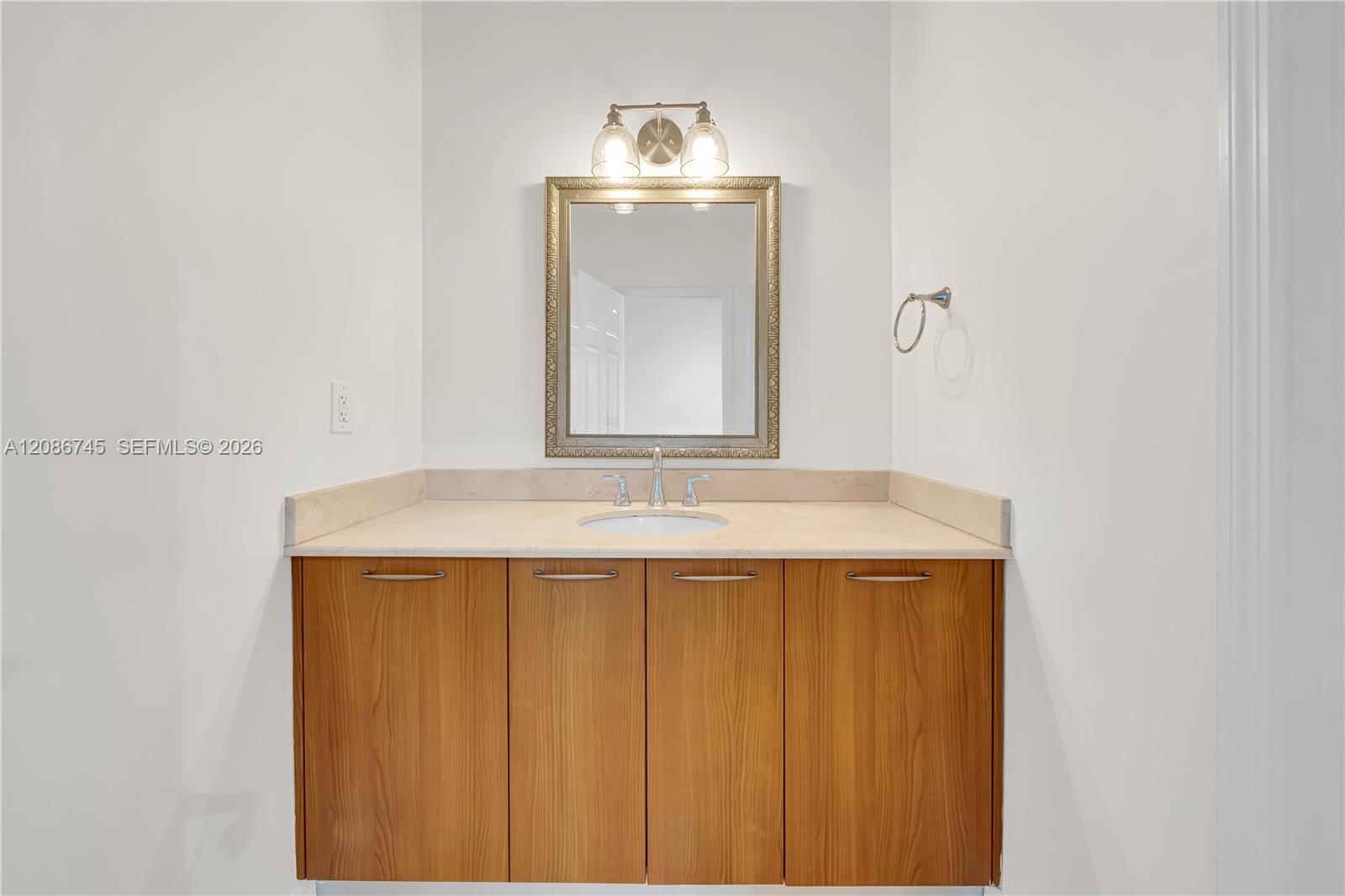 1035 SW 9th Ct Unit: N