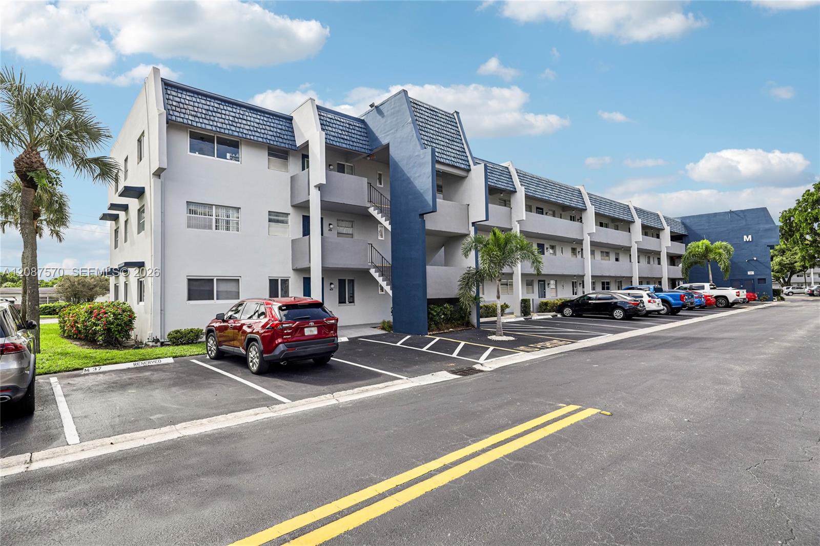 7887 Golf Cir Dr # 106