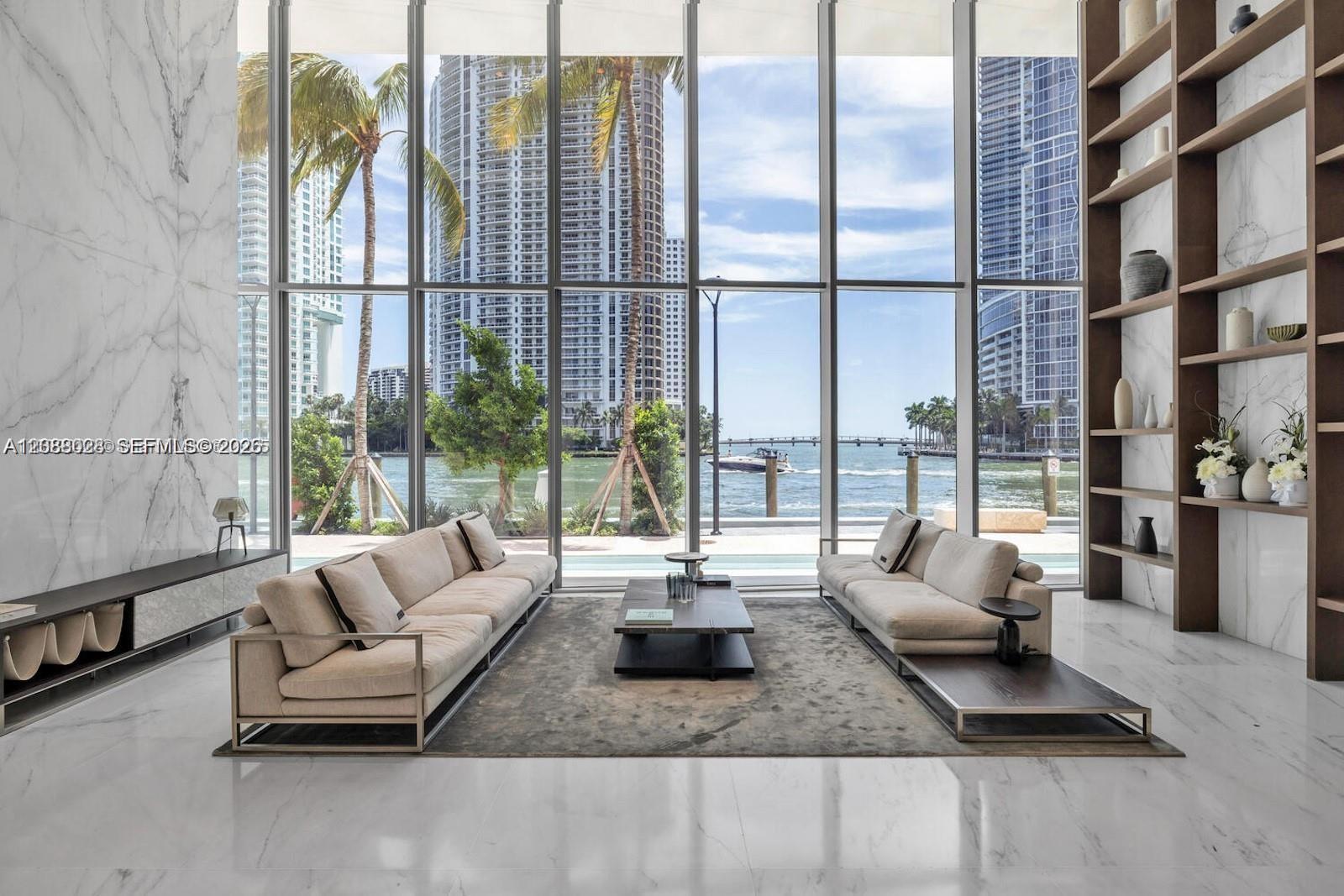 300 Biscayne Boulevard Way # 2907W