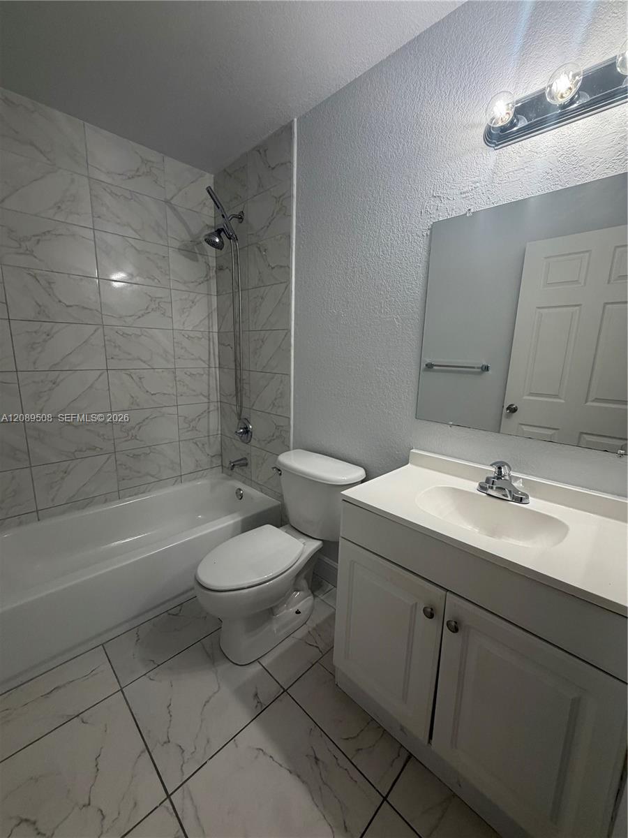 16400 NW 41st Ave Unit: .