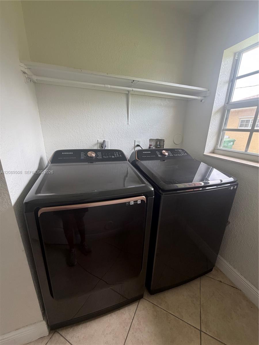 16400 NW 41st Ave Unit: .
