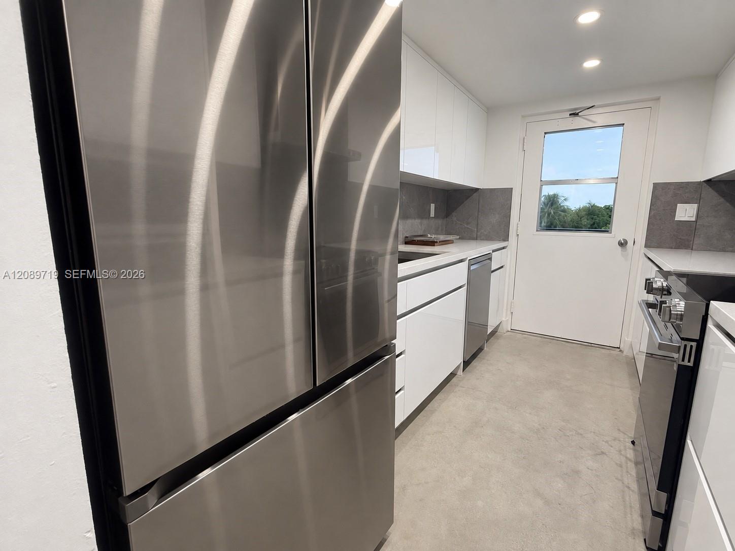 5781 Biscayne Blvd # 503