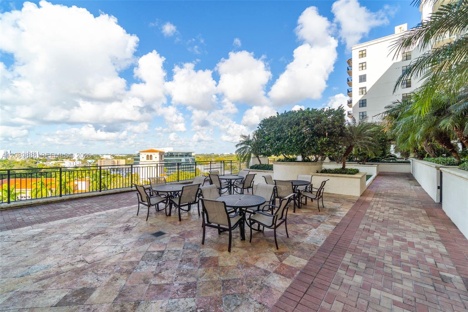 888 S Douglas Rd # 1516