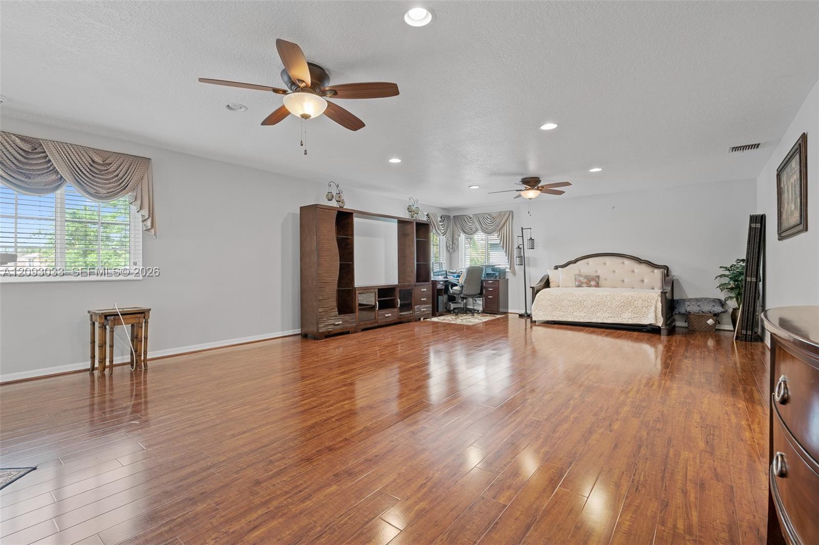 12724 NW 18th Ct