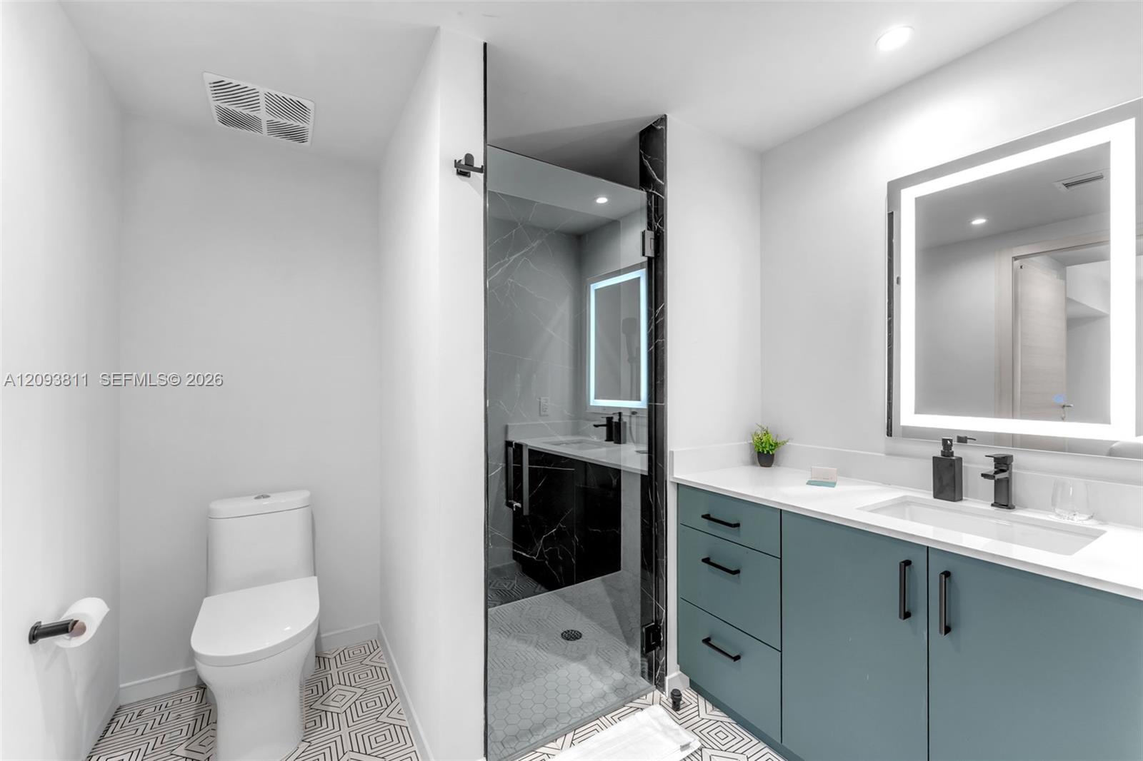 4220 Laguna # 603