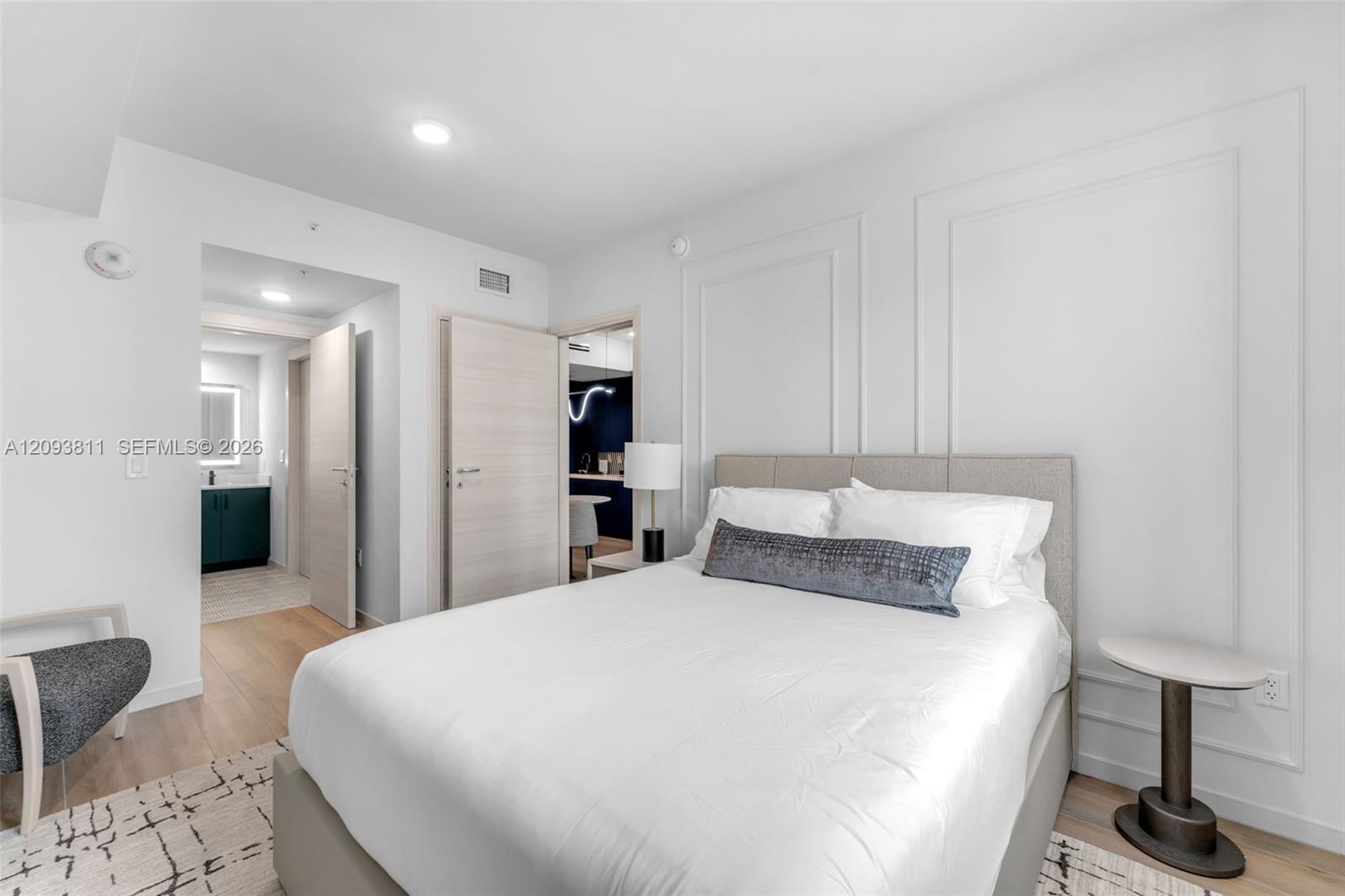4220 Laguna # 603
