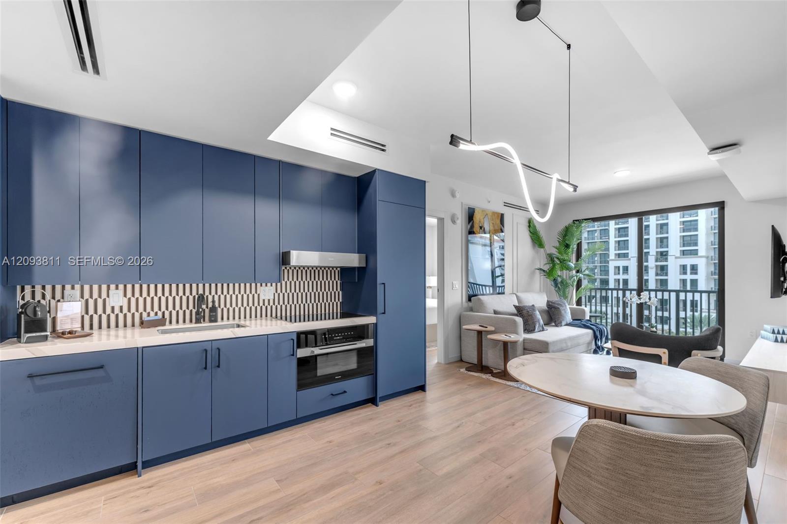 4220 Laguna # 603