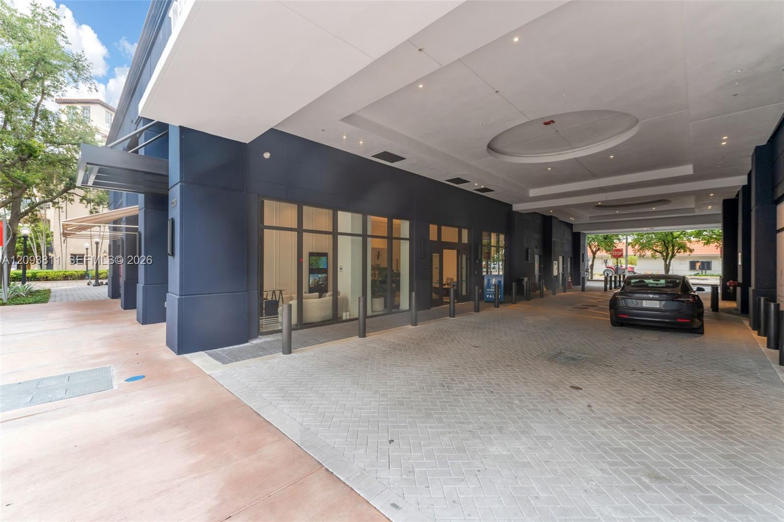 4220 Laguna # 603