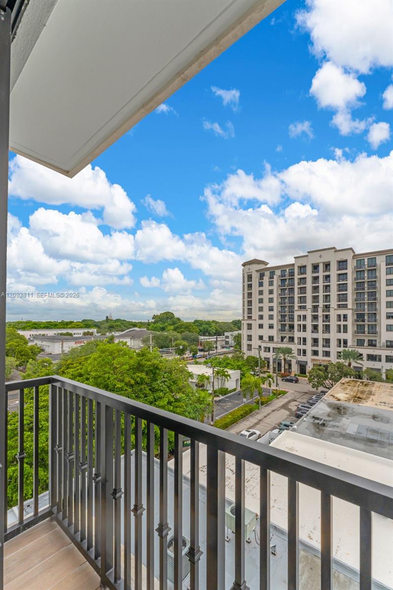 4220 Laguna # 603