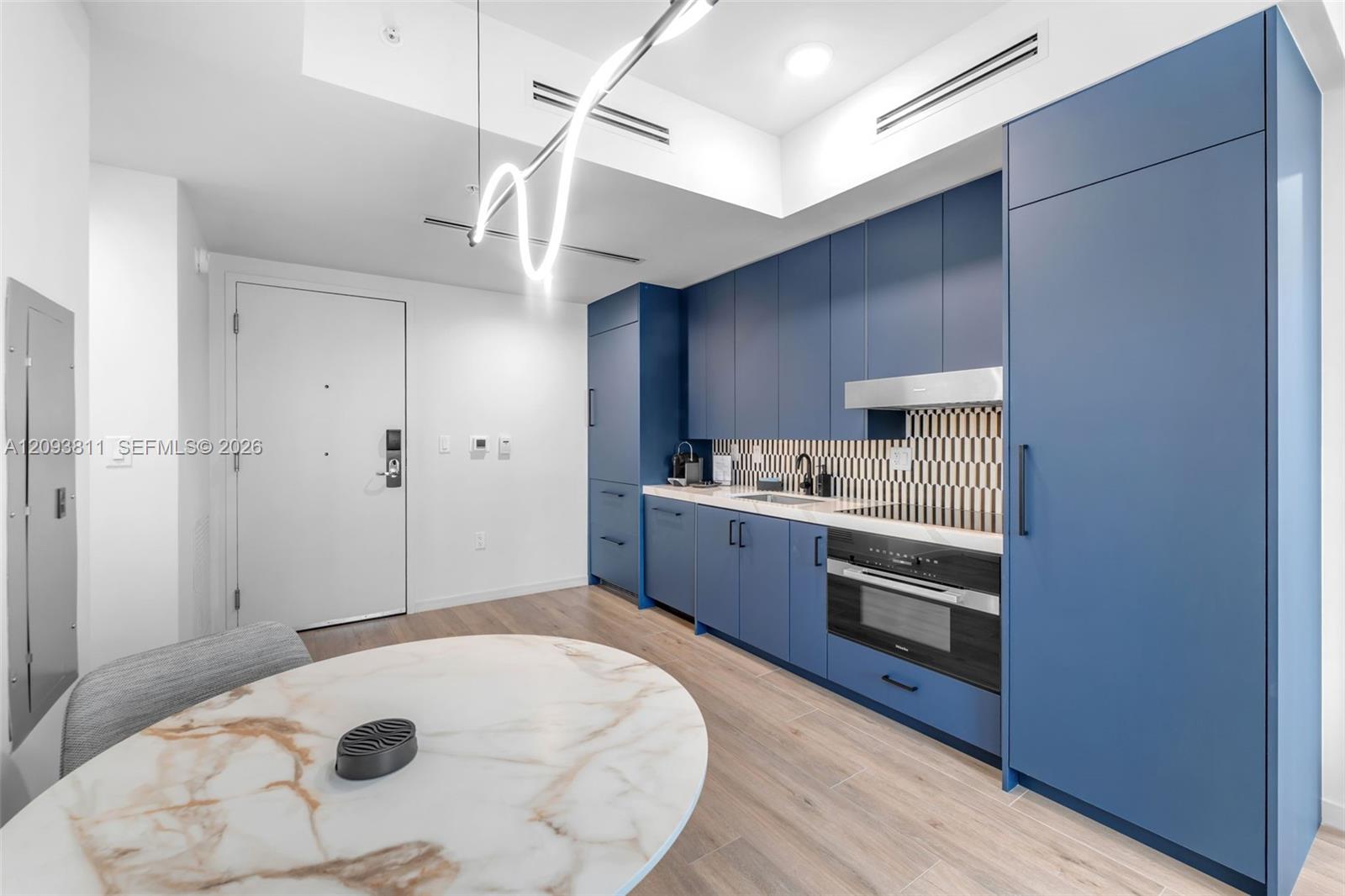 4220 Laguna # 603