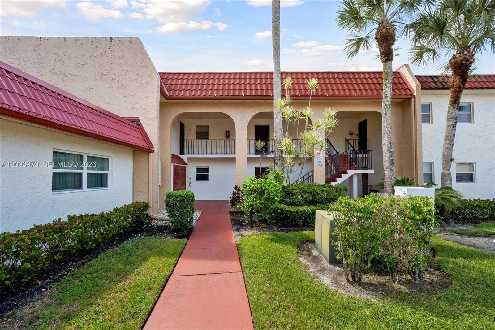 236 Lake Dora Dr # 236