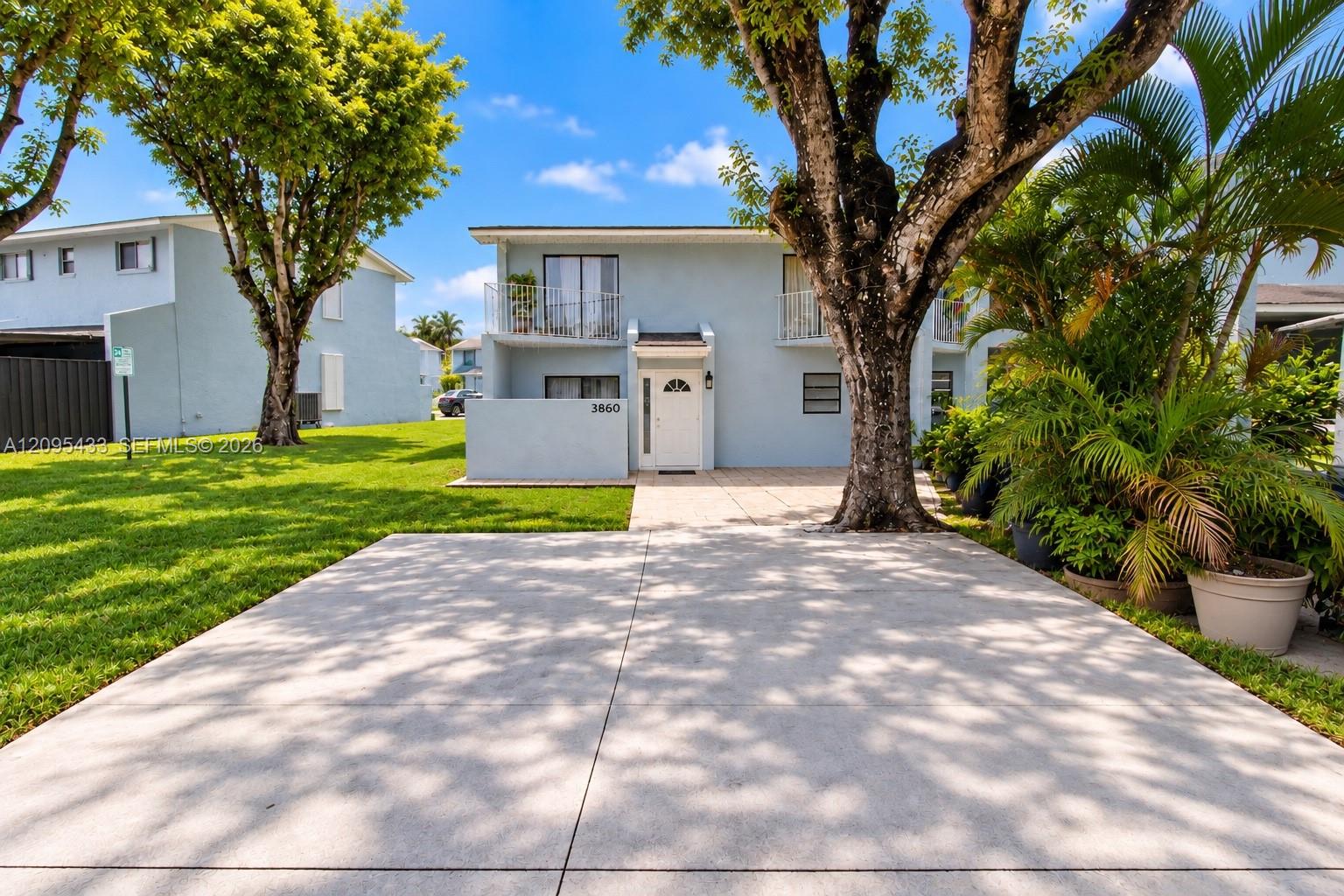 3860 SW 107th Ave # 11 Unit: 1-11