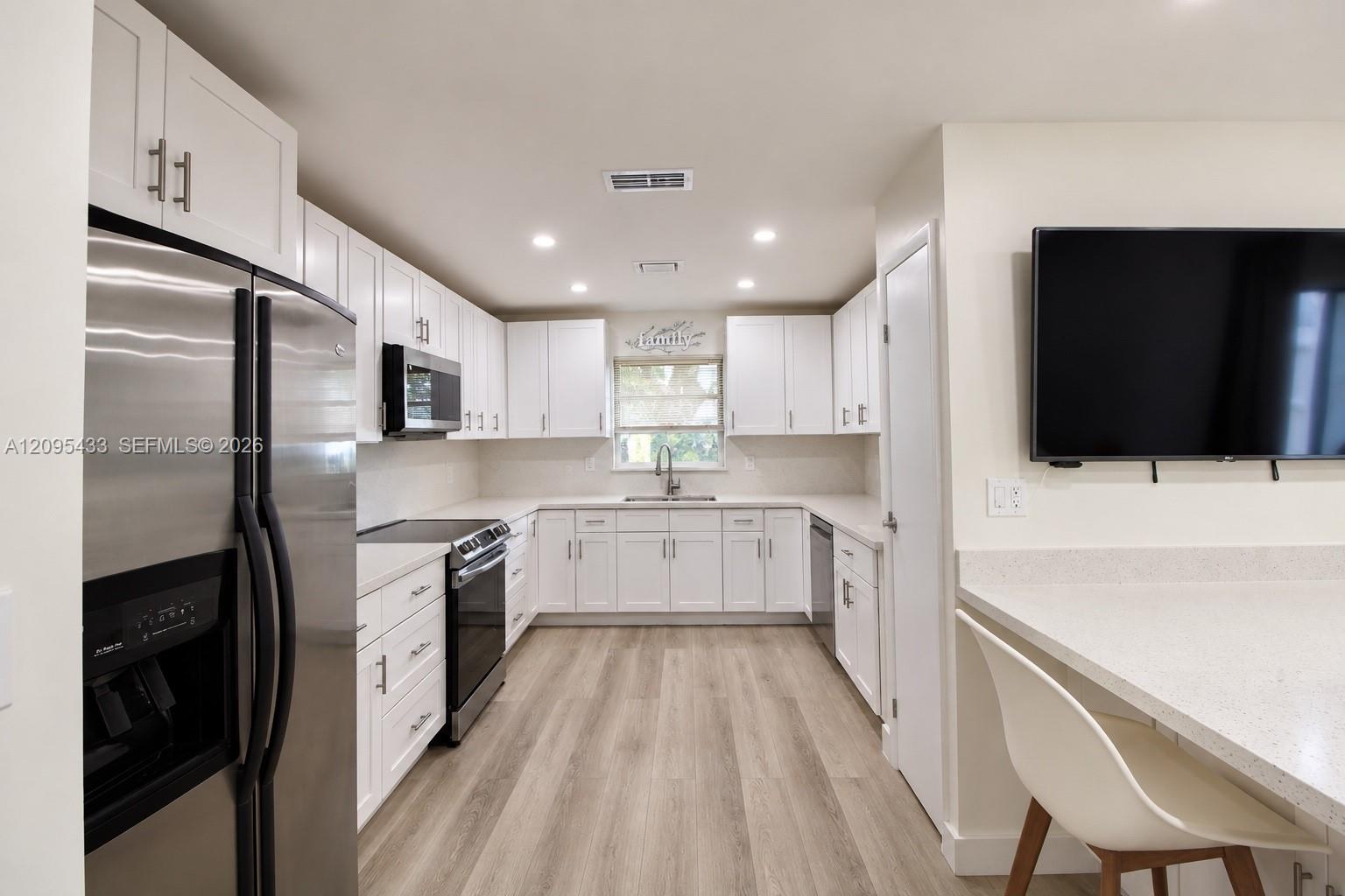 3860 SW 107th Ave # 11 Unit: 1-11
