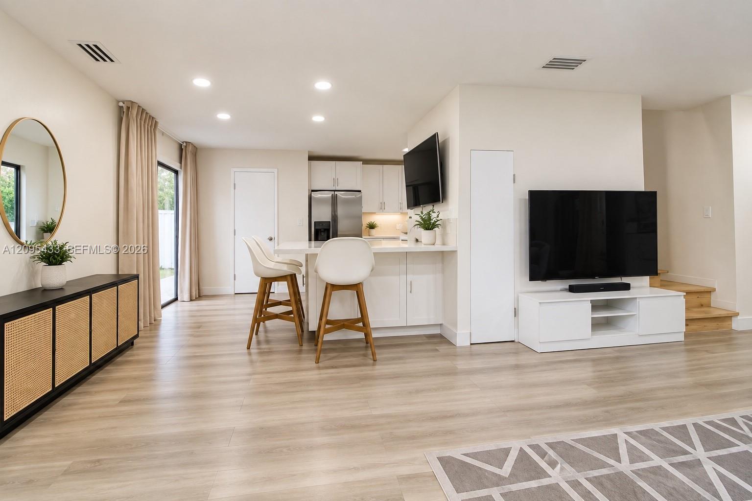 3860 SW 107th Ave # 11 Unit: 1-11