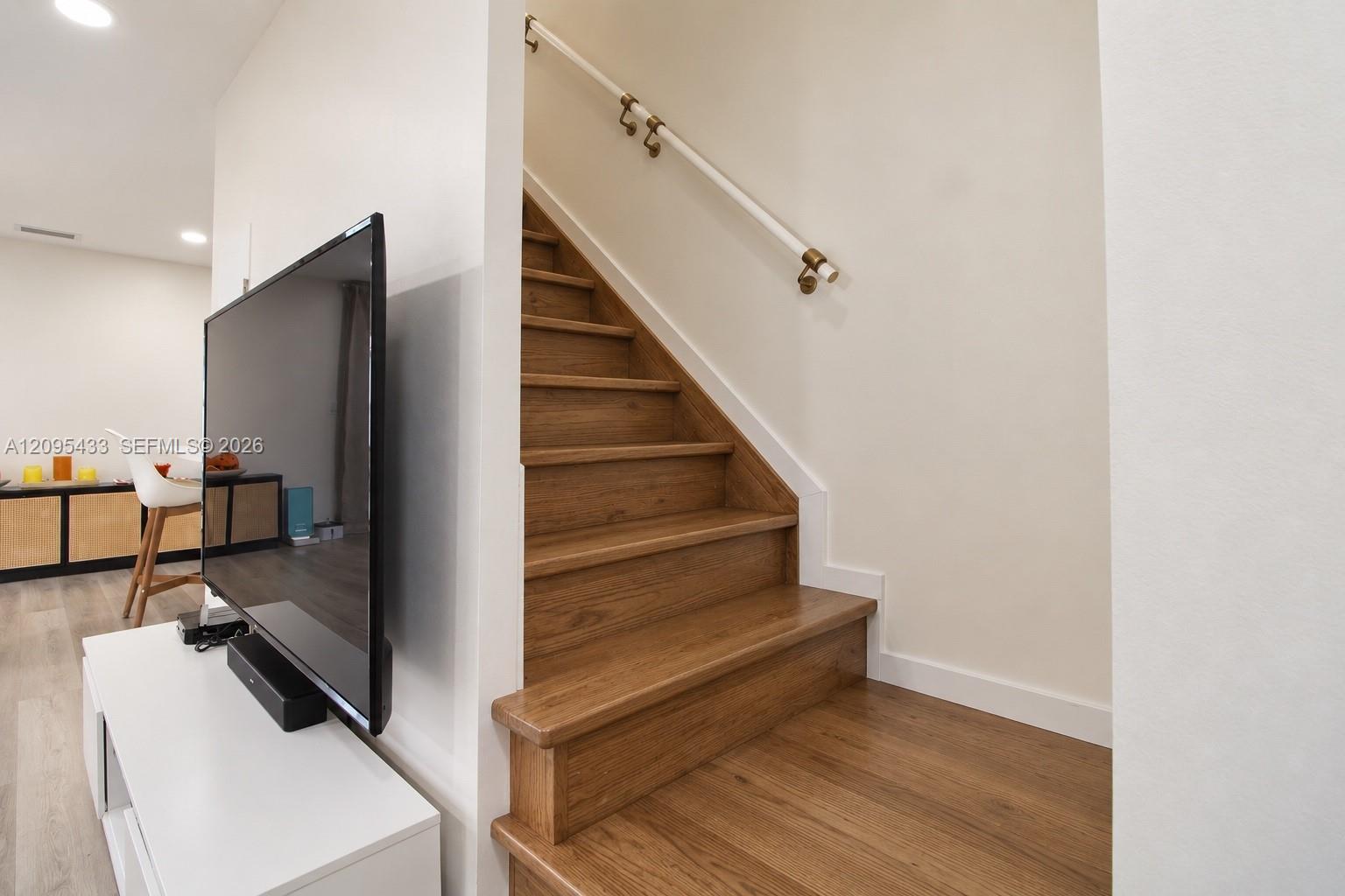3860 SW 107th Ave # 11 Unit: 1-11
