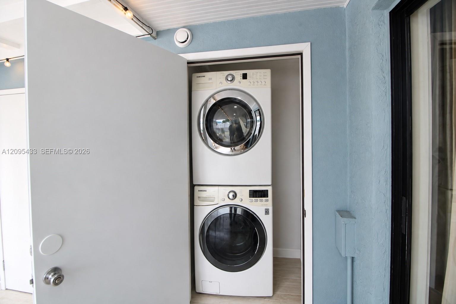 3860 SW 107th Ave # 11 Unit: 1-11