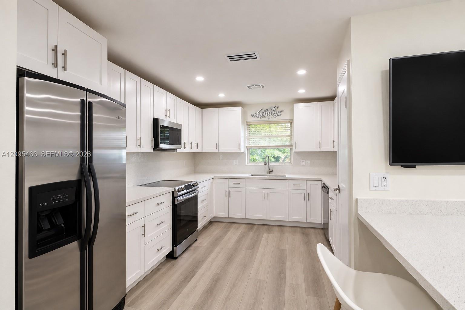 3860 SW 107th Ave # 11 Unit: 1-11