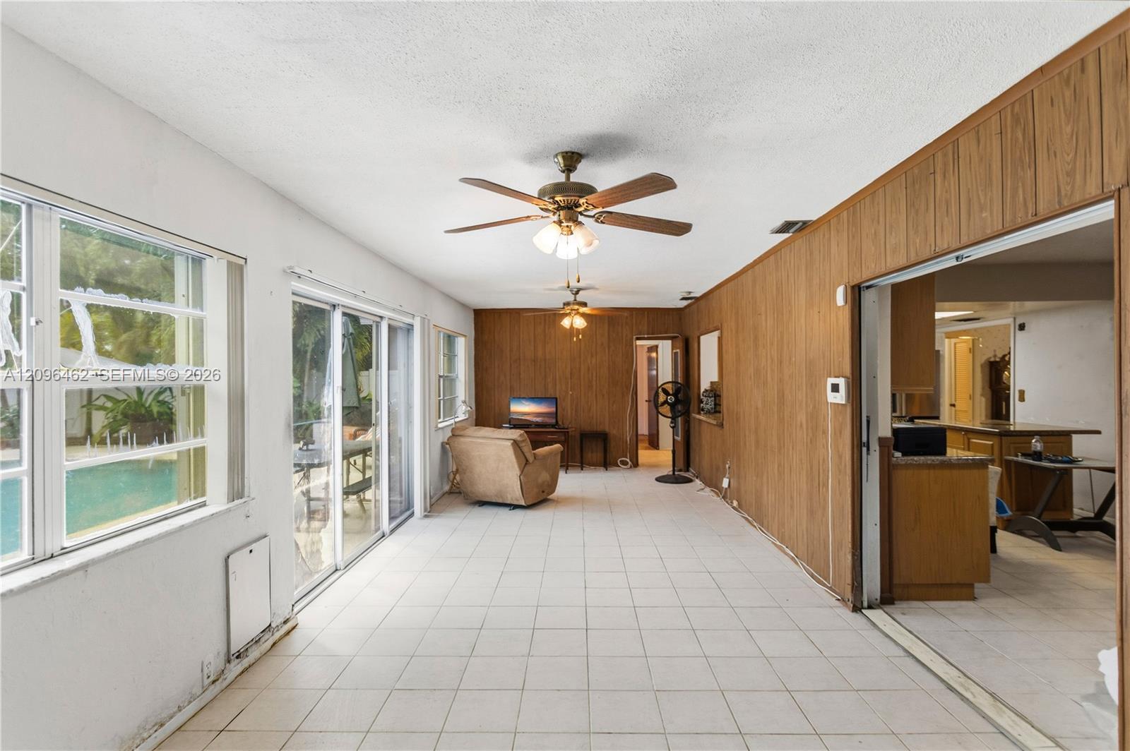 4899 NW 7th Dr