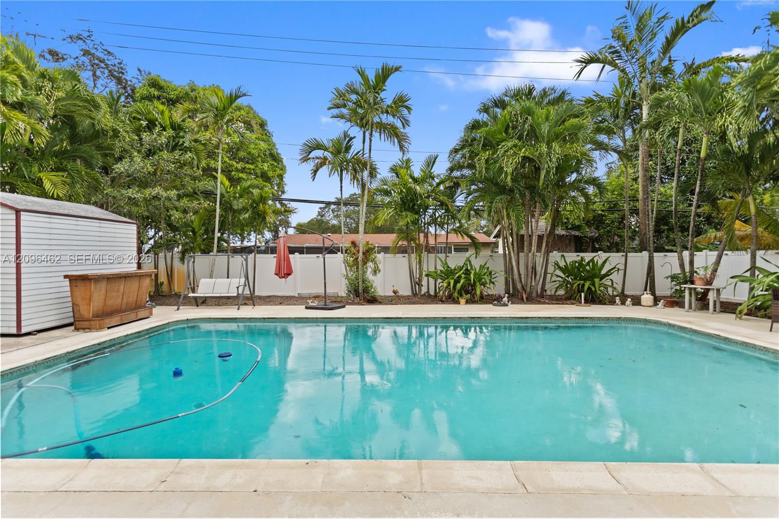 4899 NW 7th Dr