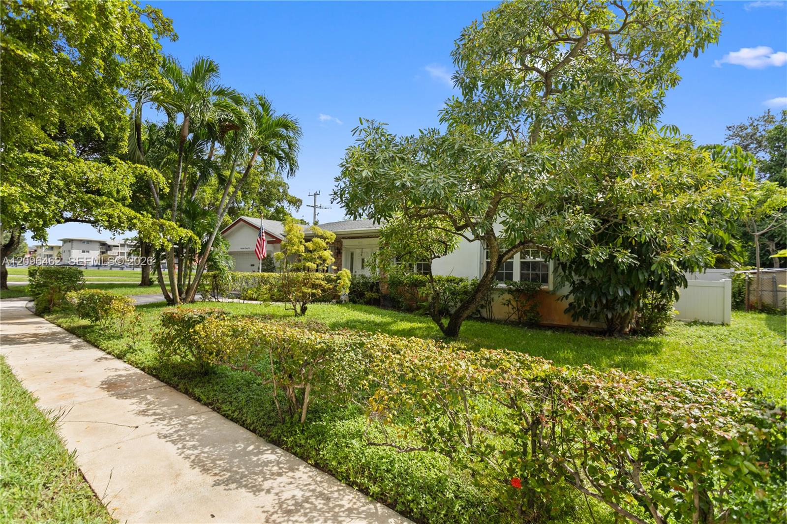 4899 NW 7th Dr