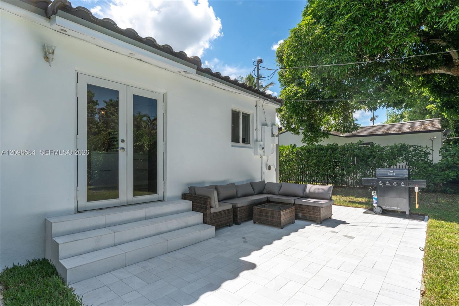 125 NW 100th Ter