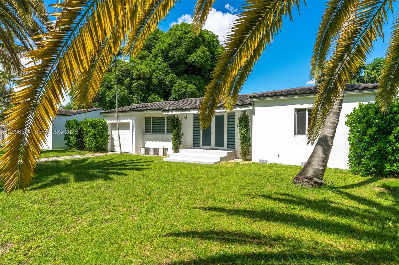 125 NW 100th Ter