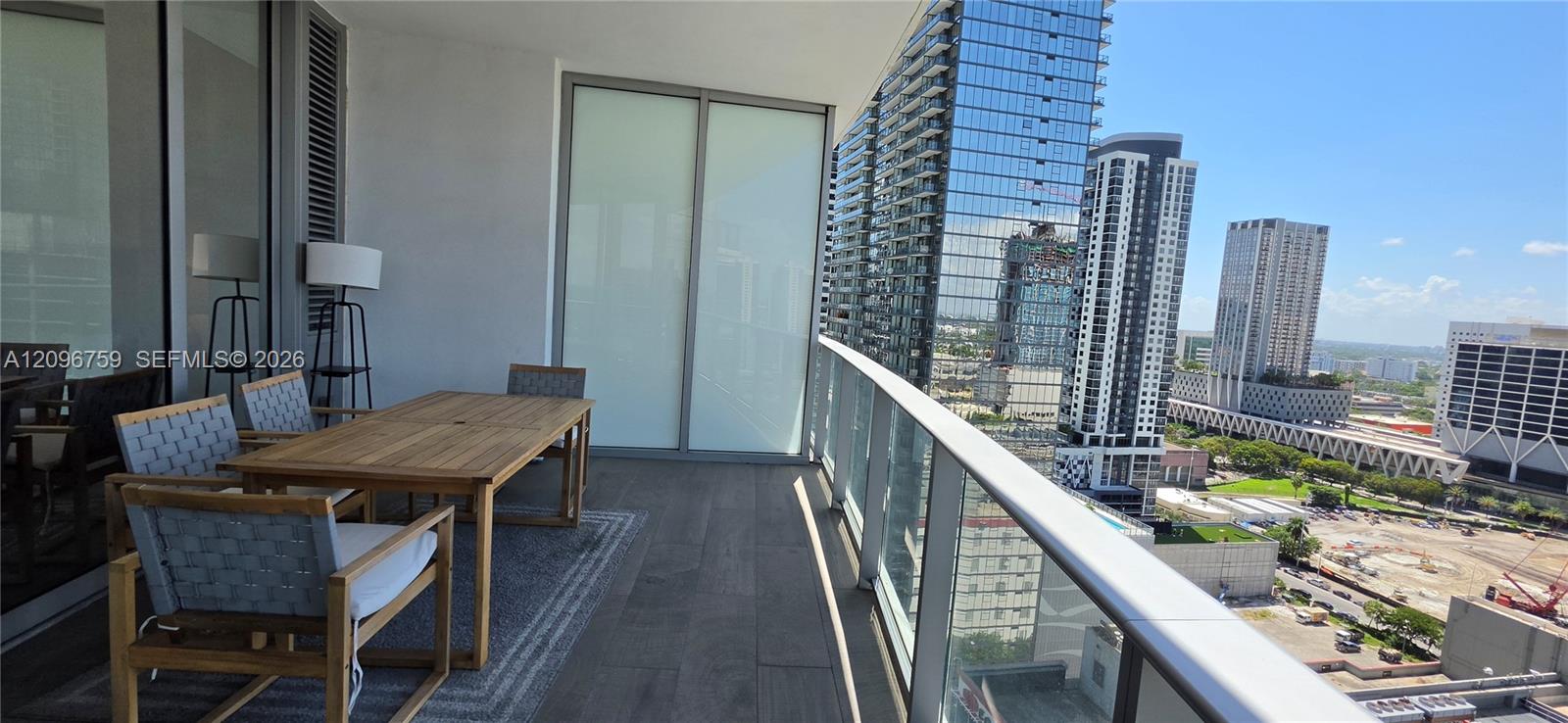 851 NE 1st Ave # 2104
