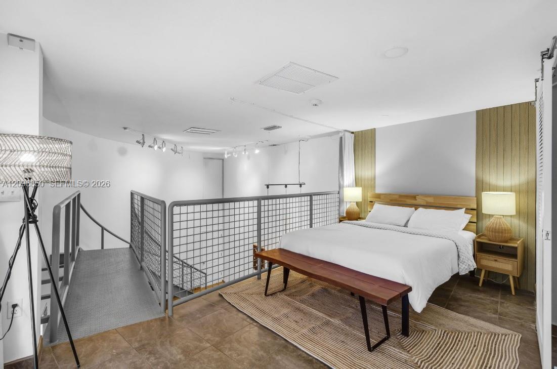 3225 SW 58th Ave Unit: BACK