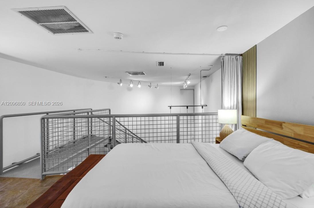 3225 SW 58th Ave Unit: BACK