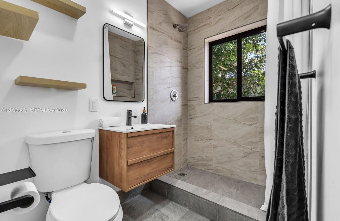 3225 SW 58th Ave Unit: FRONT