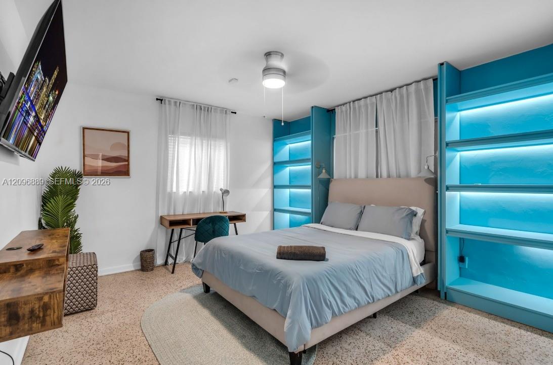 3225 SW 58th Ave Unit: FRONT