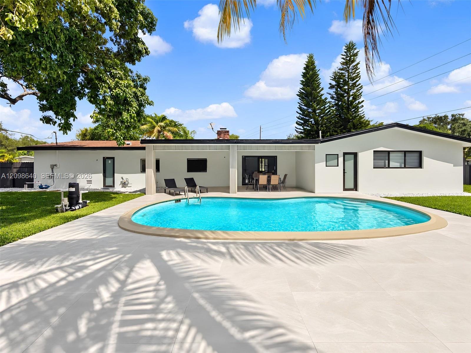 8200 SW 164th St