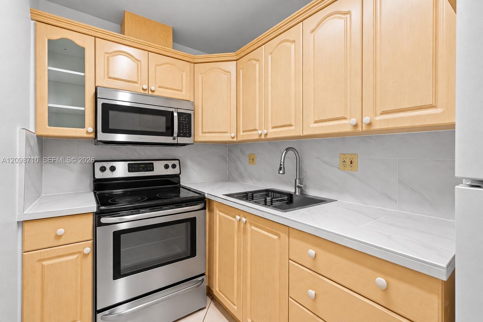 4715 NW 7th St # 2 Unit: 104-2