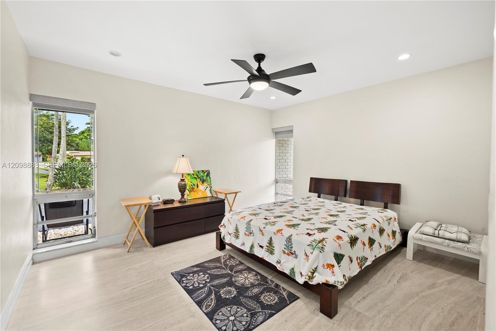 6204 Jacaranda Cir