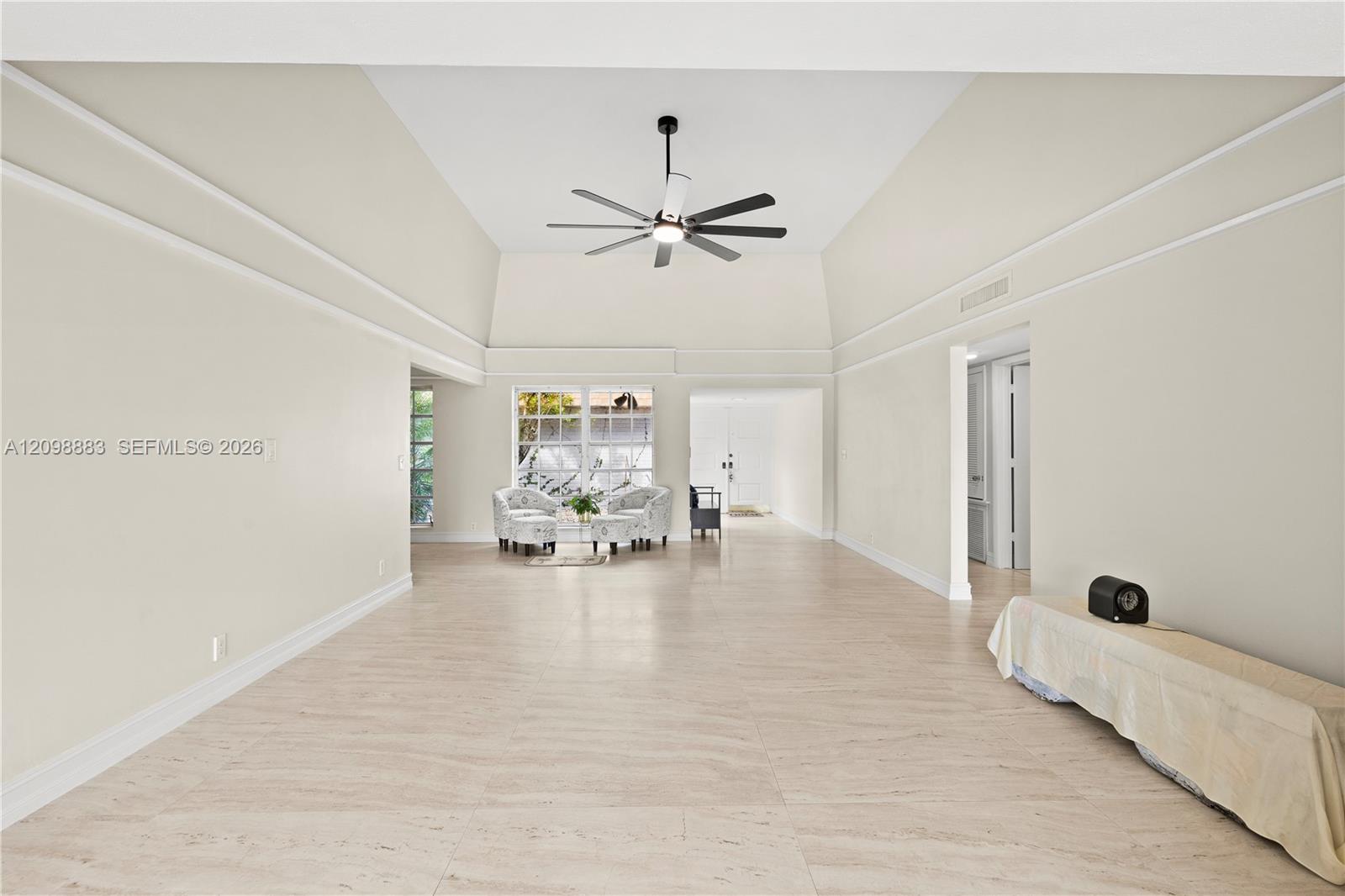 6204 Jacaranda Cir