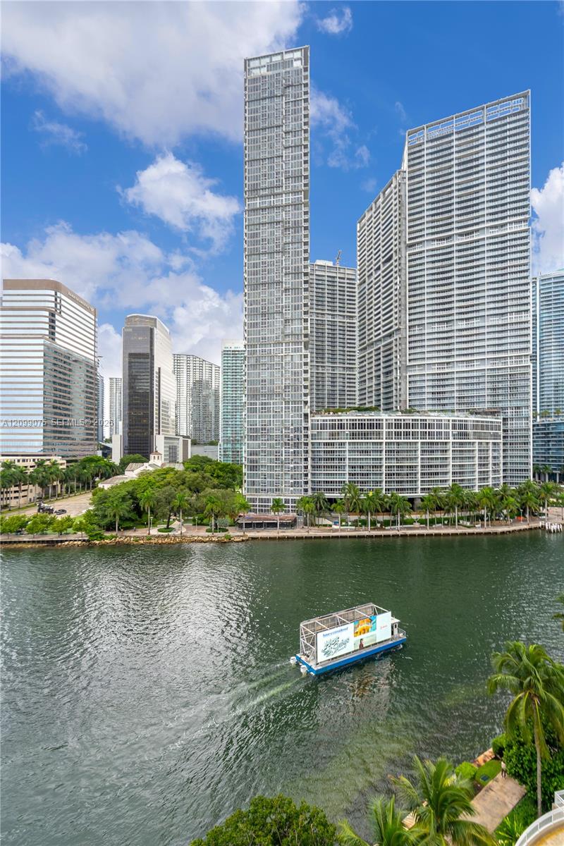 701 Brickell Key Blvd # 1004