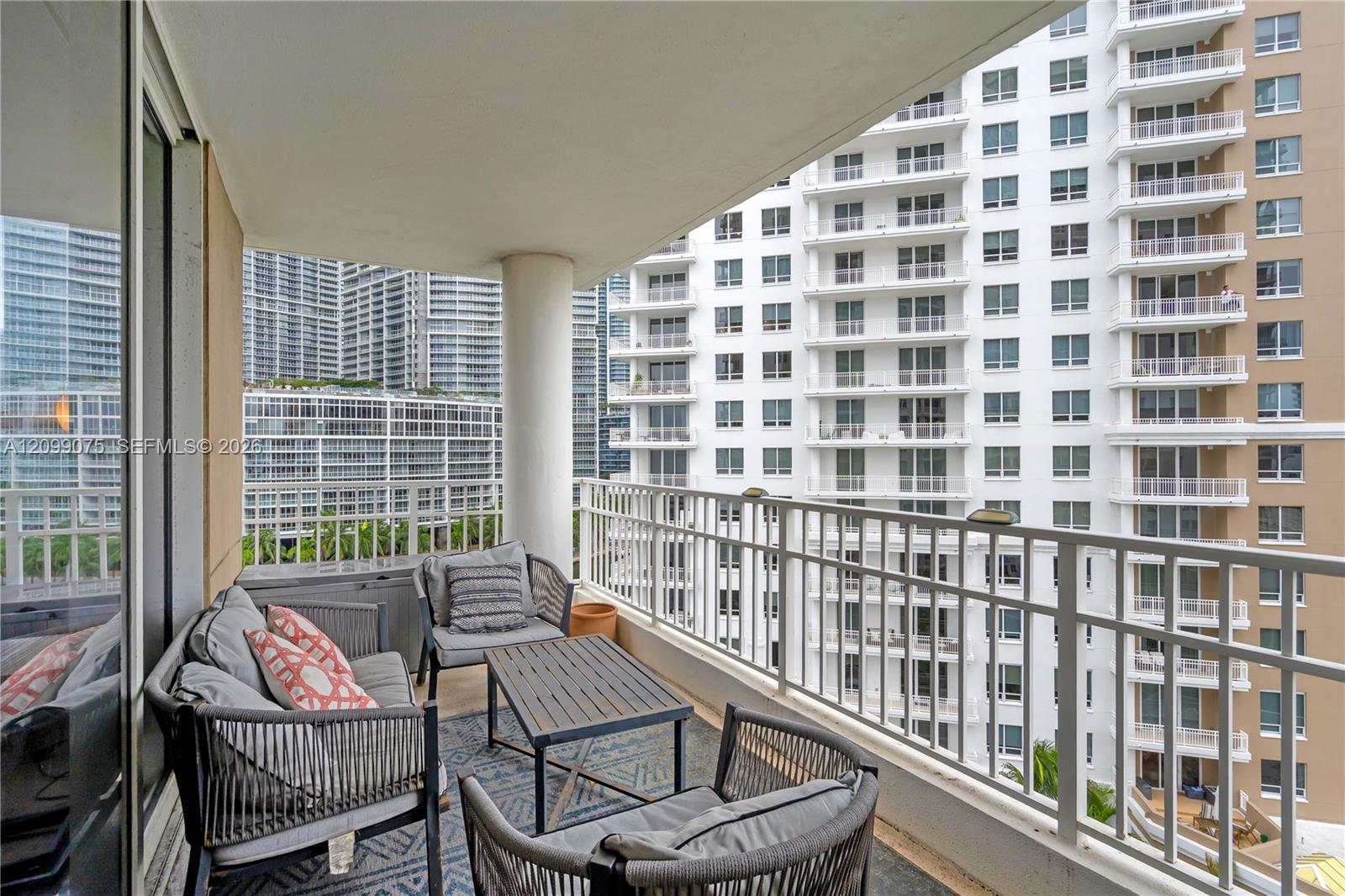 701 Brickell Key Blvd # 1004