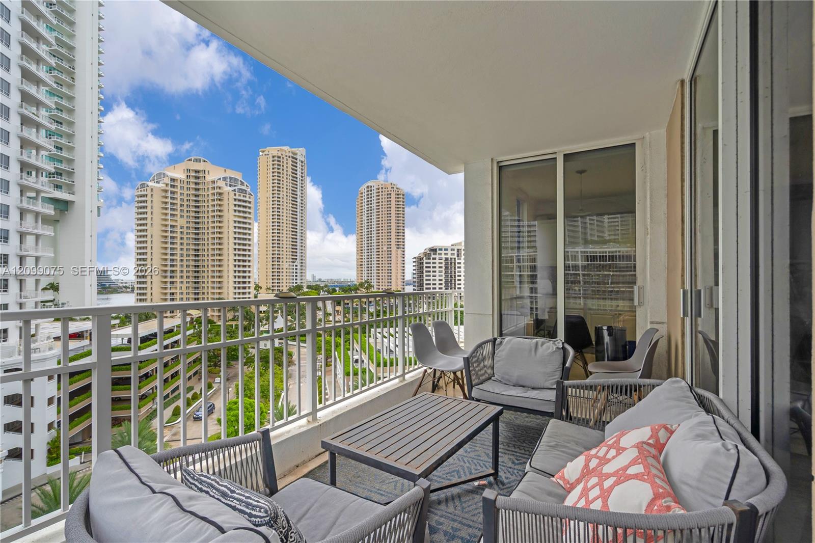 701 Brickell Key Blvd # 1004