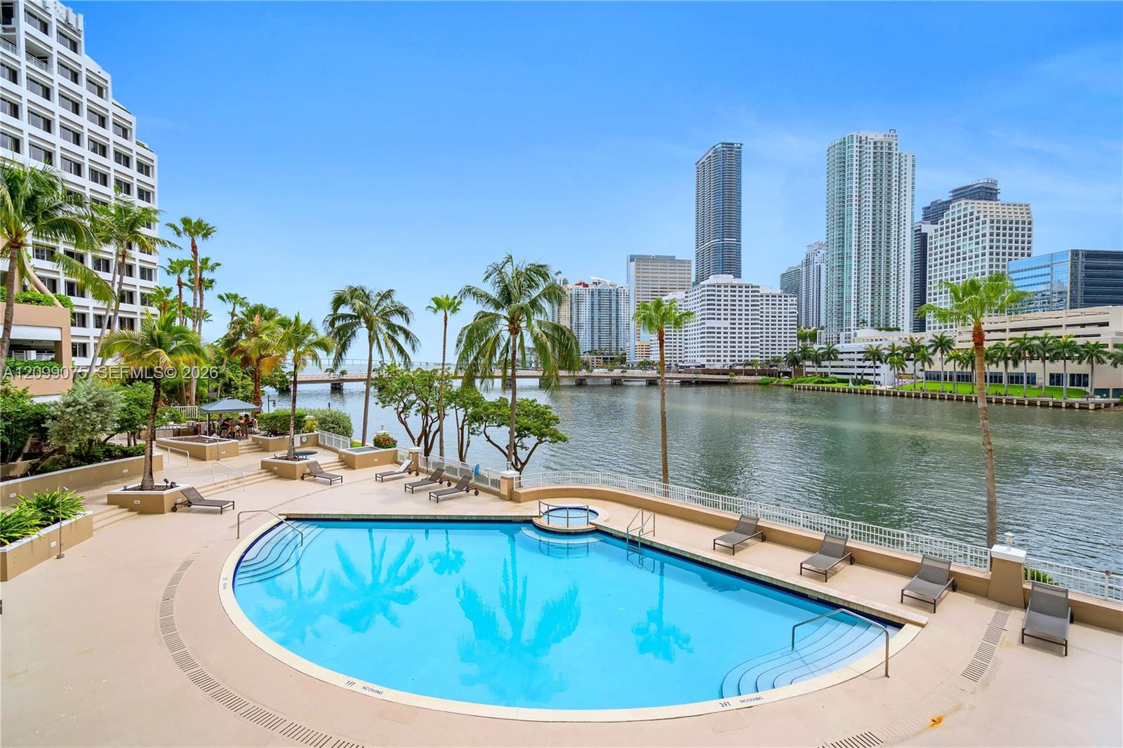 701 Brickell Key Blvd # 1004